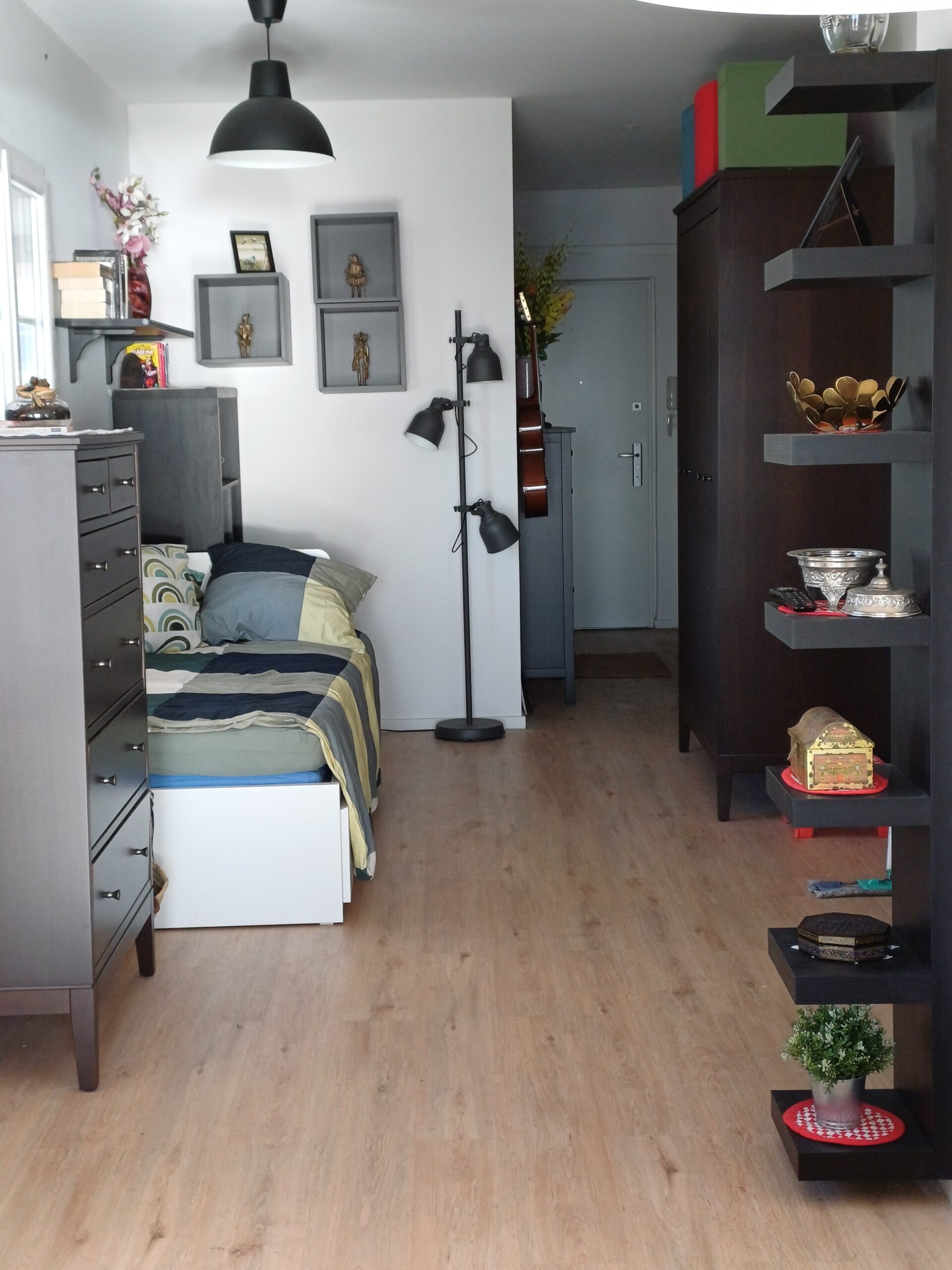 assemblage de mobilier par Mister Débarras en Valais